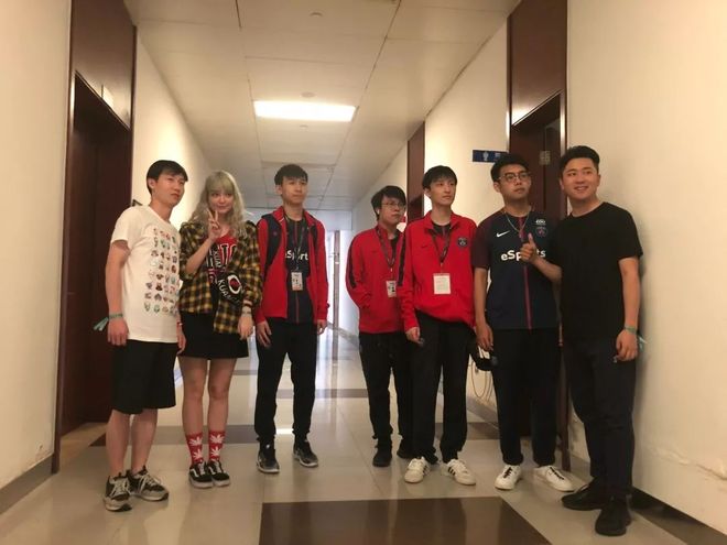 方半场的传 方半场的传